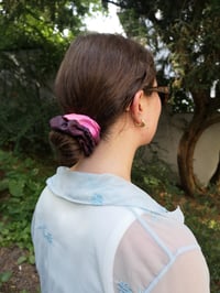 Image 3 of Calla Lilly scrunchie 4