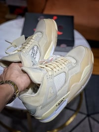 Off-White x Jordan 4 "Sail"  CV9388-100