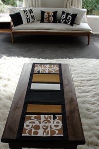 Image 2 of 'Downtown' medium runner in tan