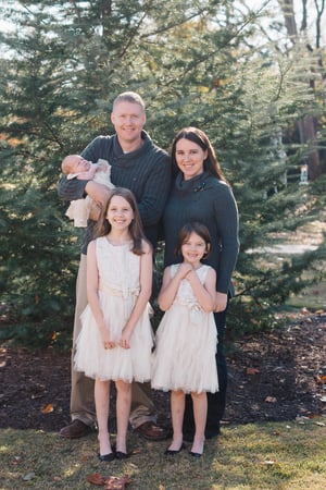 Image of Santa's Nice List Family Photos - 11/20/22