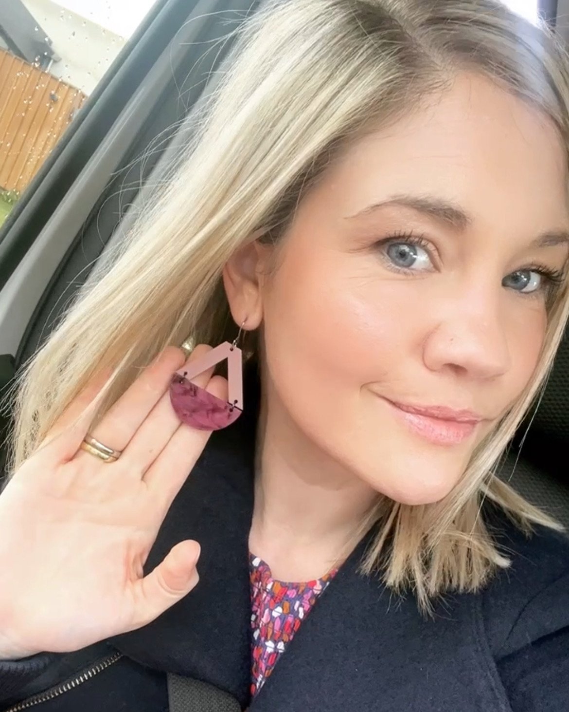 Image of Geometric Dangles