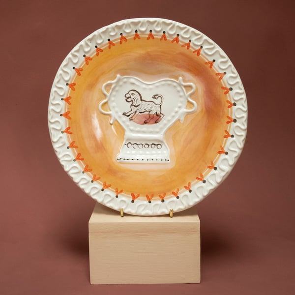 Image of Romantic Vase Plate - Silver Lustre - Lion