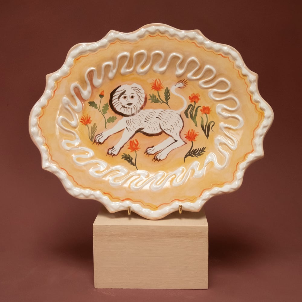 Image of Lion & Tulips -Silver Lustre - Romantic Platter