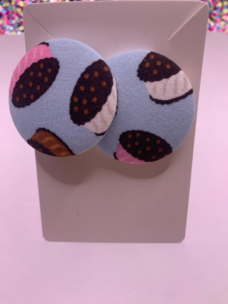Image of Fun Button Earrings 