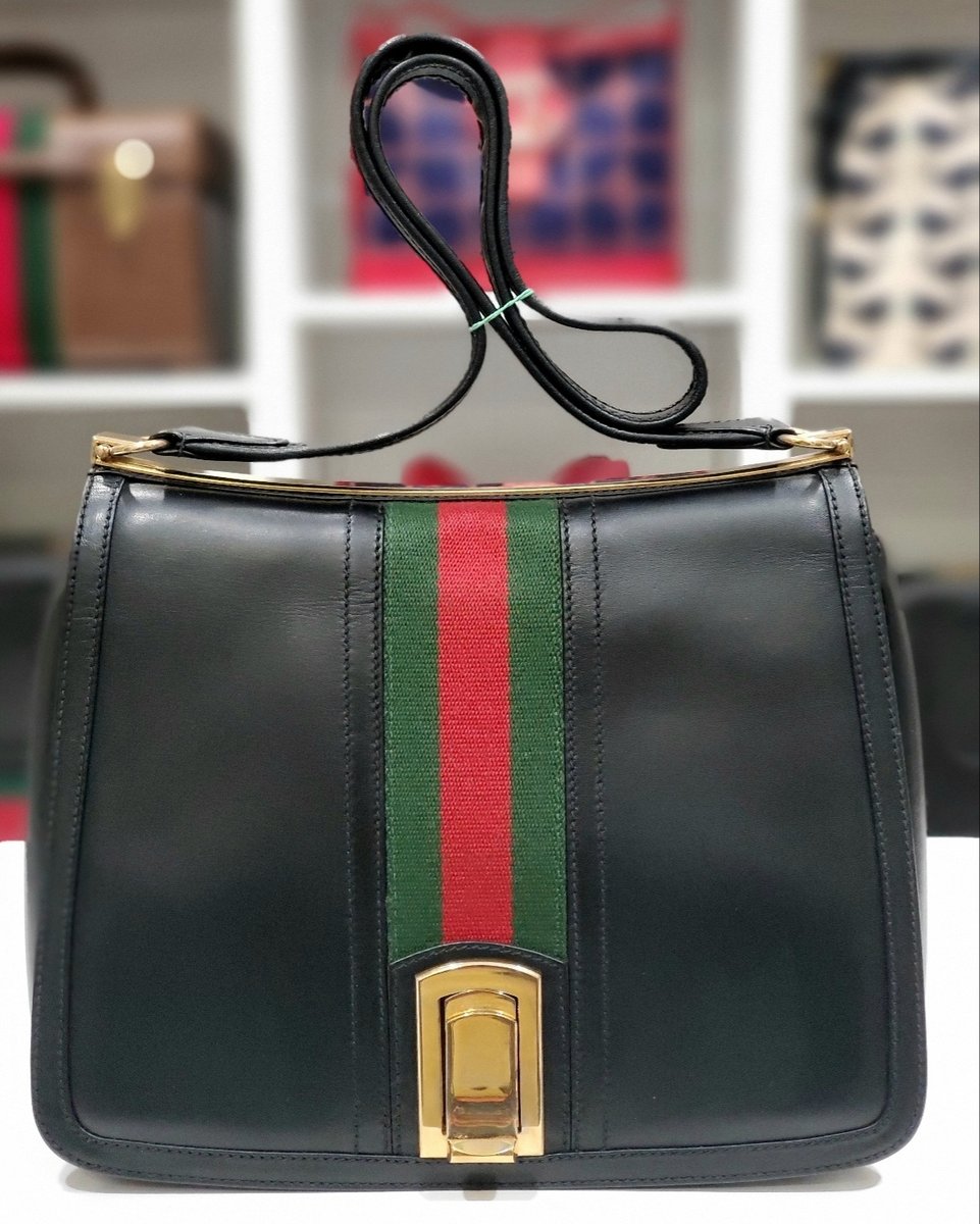 VINTAGE GUCCI FINDS — Vtg. Gucci Black Leather Shoulder Bag