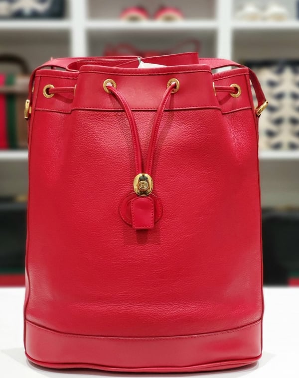 Image of Vtg. Gucci Red Pebbled Leather Bucket Bag