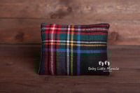 Image 2 of Checked pillow and layer colours