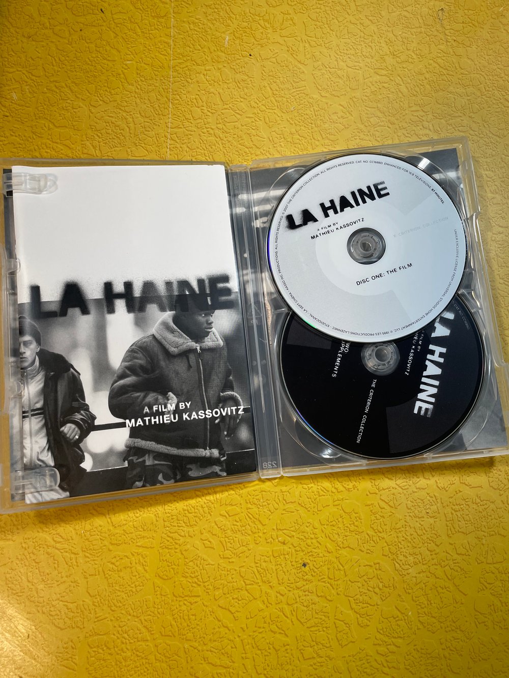 DVD: La Haine (Criterion Collection) 2 Disc w/ Booklet  