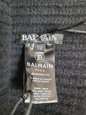 AUTHENTIC! Balmain "Badge" Beanie