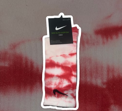 Image of Nike Unisex Tye Dye Cushioned Crew Socks (2 Pairs)
