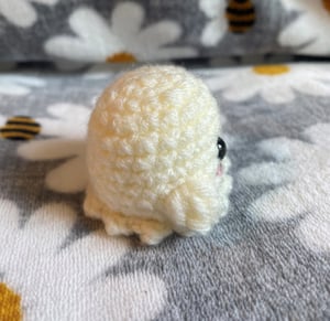 Image of Handmade Mini Crochet Ghost