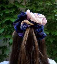 Image 3 of Your Aura Still Lingers scrunchie 4