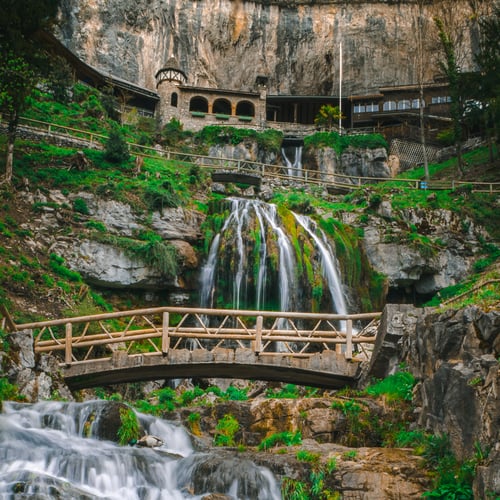 Image of St. Beatus Falls