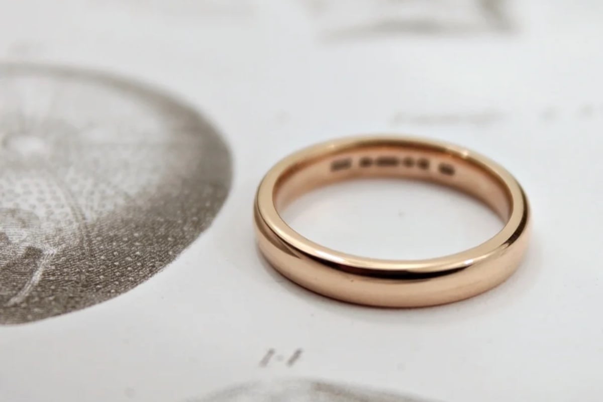 Image of 18ct rose gold 3mm plain court ring