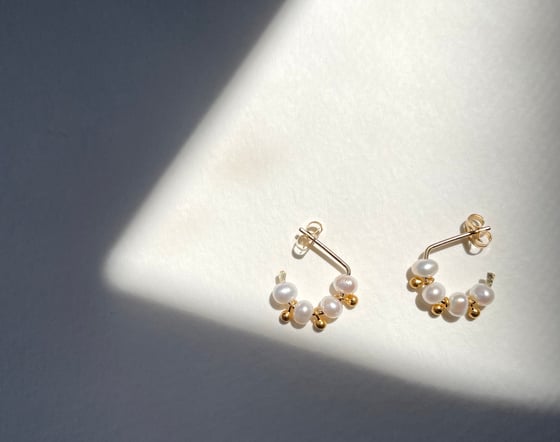 Image of Four pearl earrings