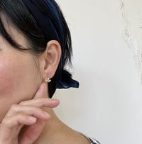 Image 5 of Tutu pearl earrings