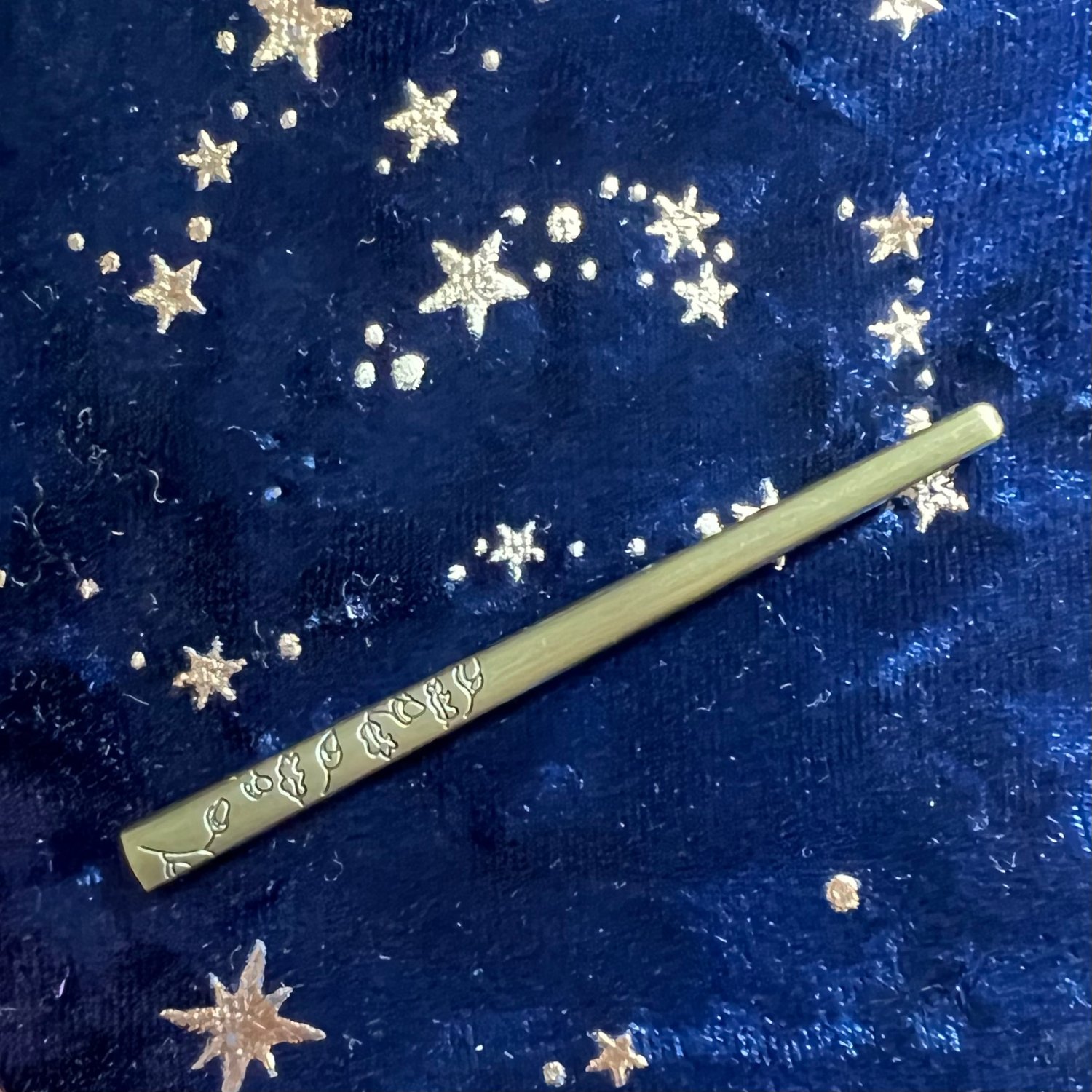 Loona’s Acorny First Wand