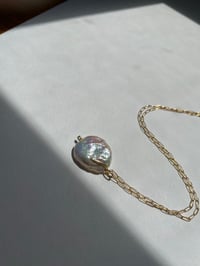 Image 3 of Queen pearl necklace