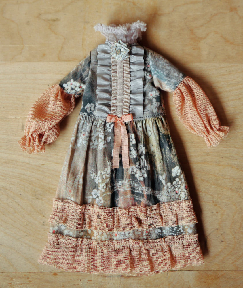Image of Archive dress No.6