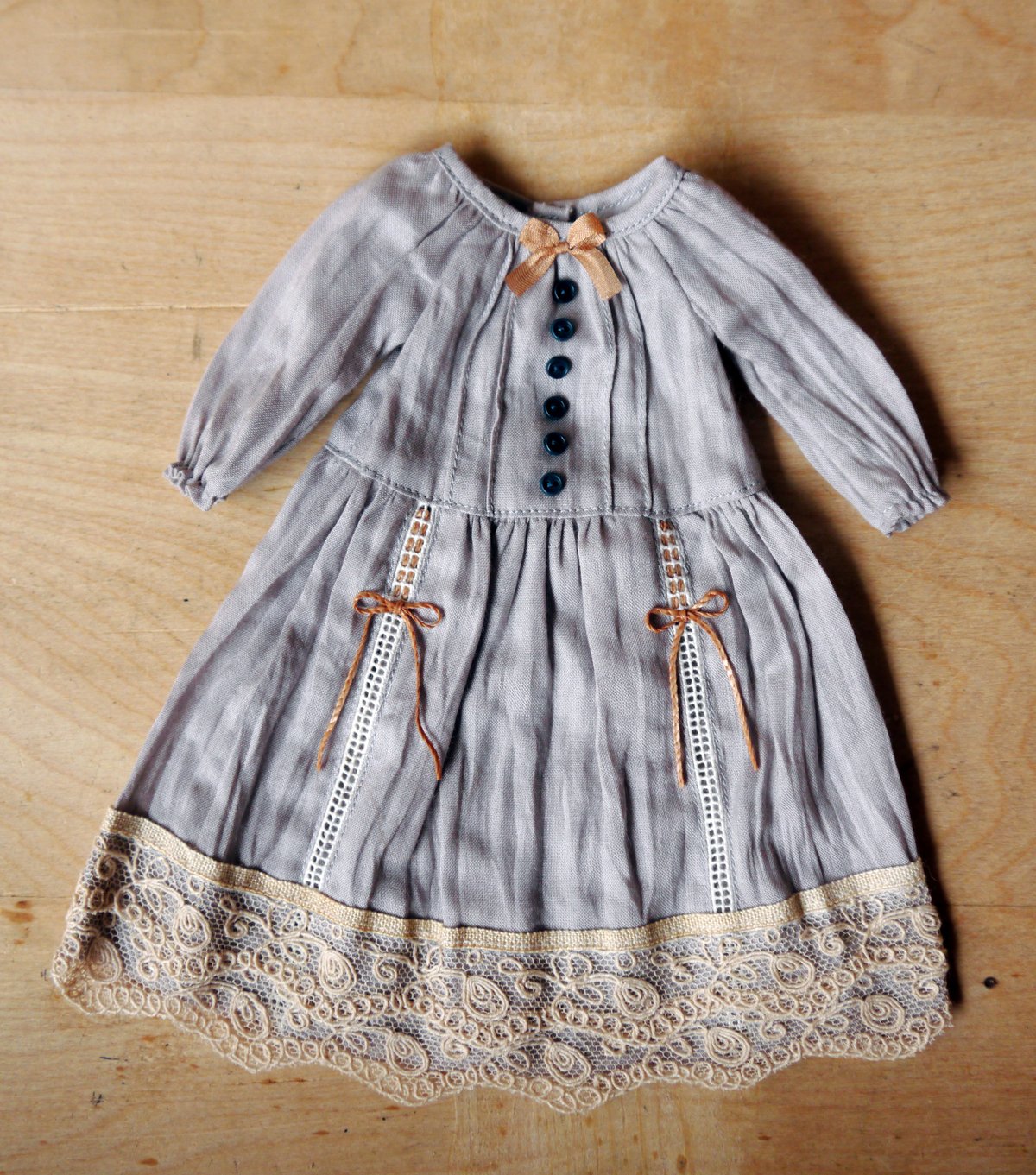 Image of Archive dress No.11