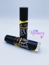 Image 3 of Deuce Spade Collection