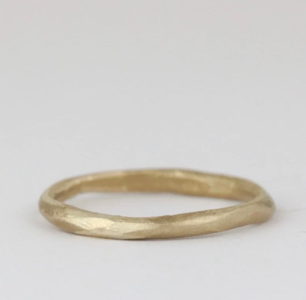 Image of THE MINI ORGANIC RING IN GOLD