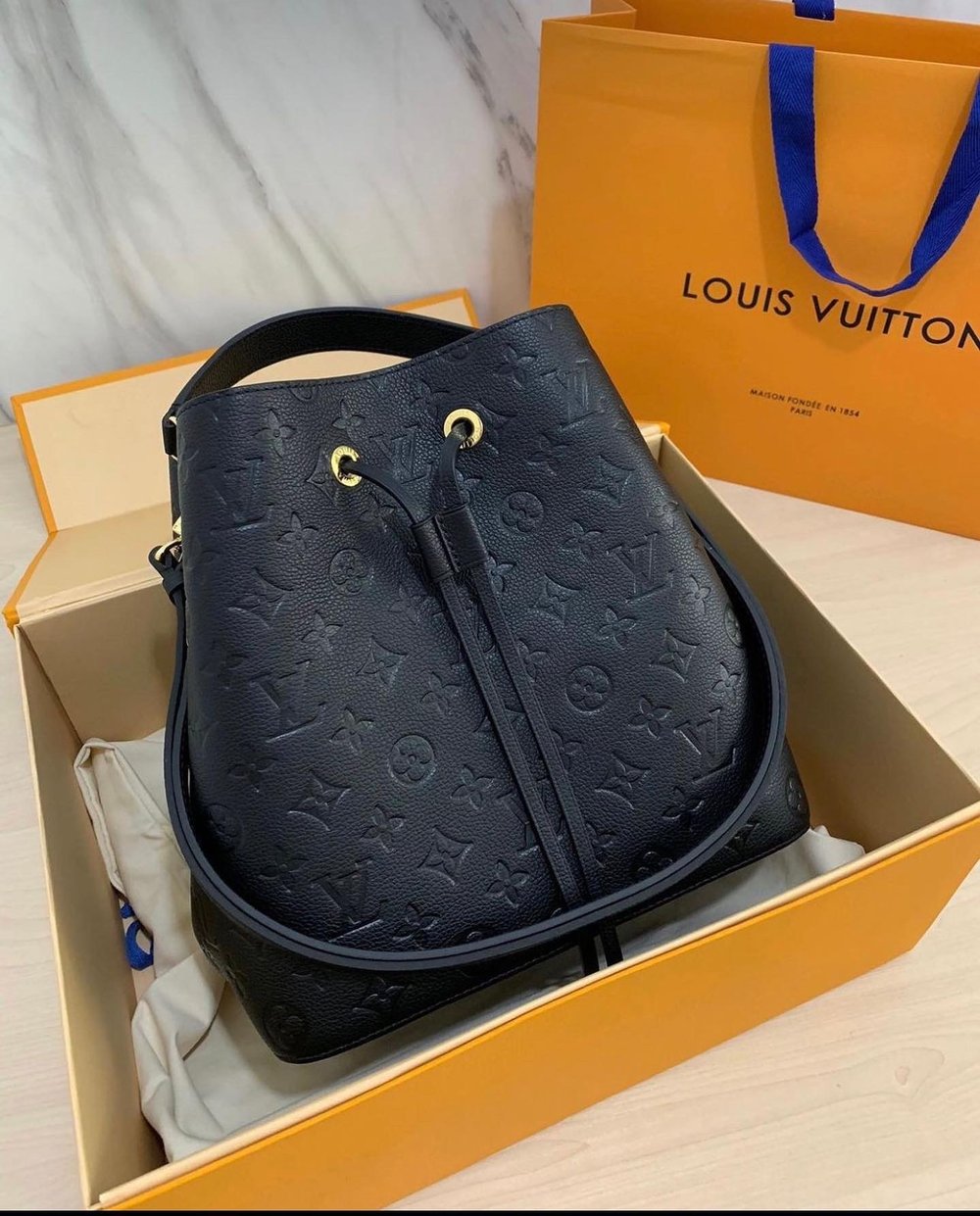 LV NeoNoe bag 