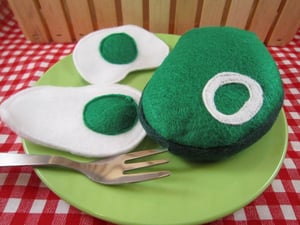 Image of Green Eggs and Ham Felt Food Set