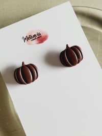 Image 3 of Earrings | Aretes Pumpkin Studs