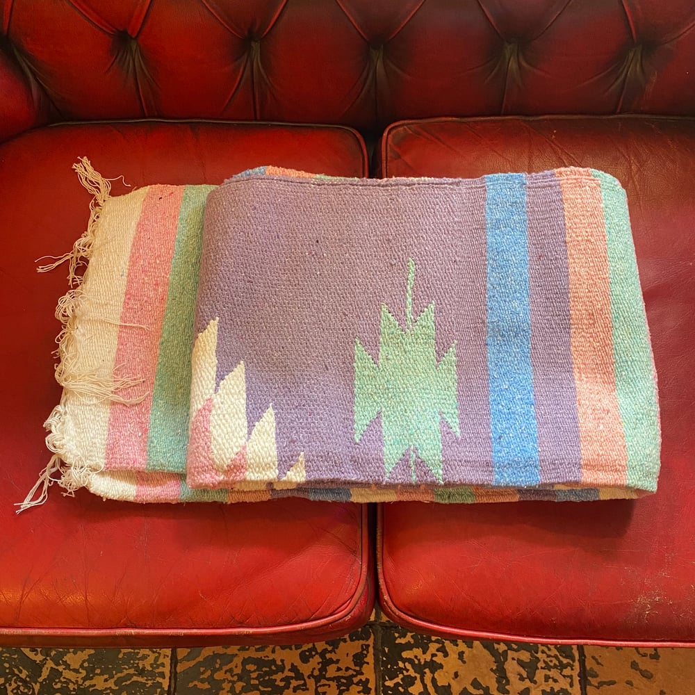 AUTHENTIC MEXICAN BLANKET - PASTEL PURPLE