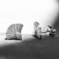 Image 4 of XUDUQUE Earring Petite SILVER