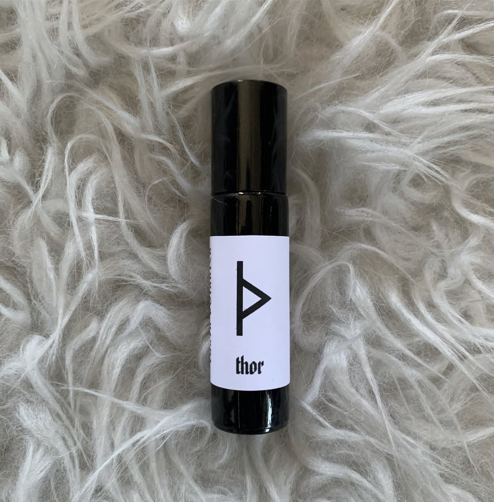 Image of Thor Perfume Oil (Oakwood, Saffron, Bay)