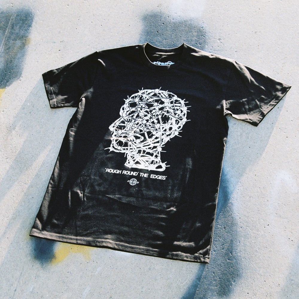 ROUGH ROUND' THE EDGES - TEE