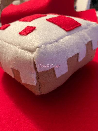 Building Game Felt Cake Plushy