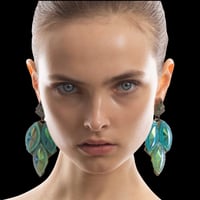 Image 2 of DREAM GLITTER / PLISSÉ  Green Earring