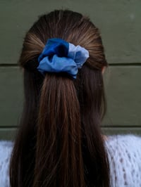 Image 2 of Blue Reflections scrunchie 2