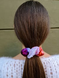 Image 2 of Scarlet Lake scrunchie 8