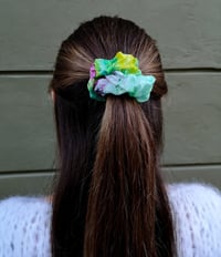 Image 2 of Tingles of Spring scrunchie 3