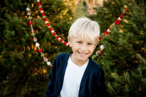 Image of Tree Farm Mini Sessions 2022 - RETAINER ONLY