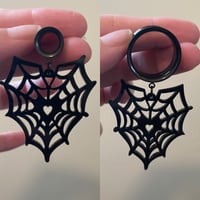 Tunnel Heart Web Dangles (sizes 4g-2")