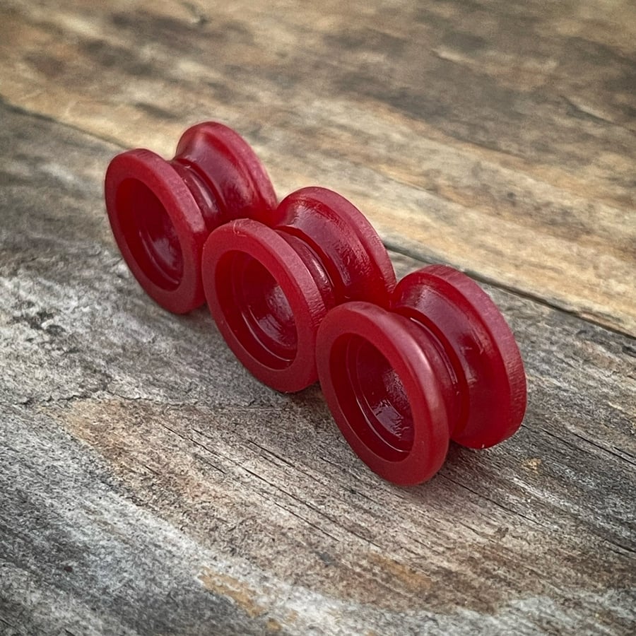 Image of *1 Per Person* Ruby Red G10 LB