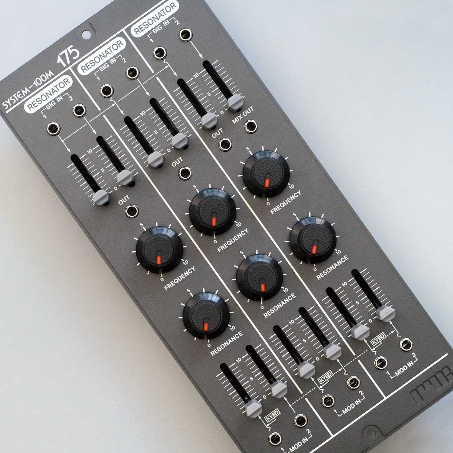 M185 System 100M format Sequencer | RYK Modular