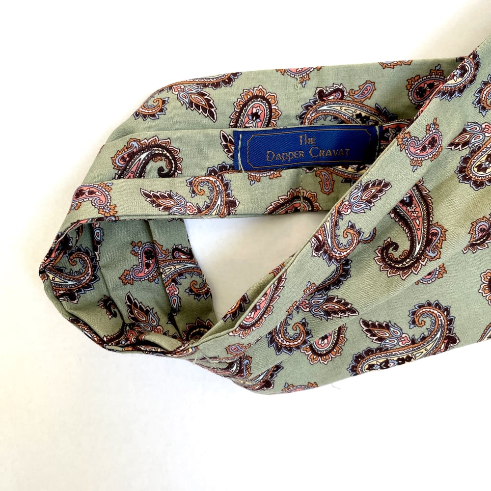Image of Gent’s Sage Green Paisley Cravat and Pocket Square