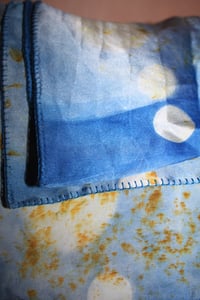 Image 3 of Indigo / Shibori / Silk scarf