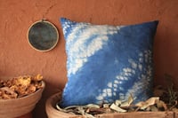 Image 2 of Shibori / Indigo / Linen pillowcase 
