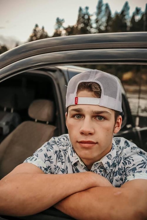 Image of Reserved for Karie - senior session/ family session