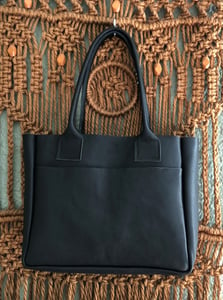 Image of Expedition Tote in MATTE BLACK