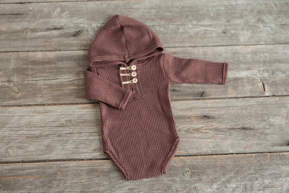 Image of LOUIS ROMPER - SITTER SIZE