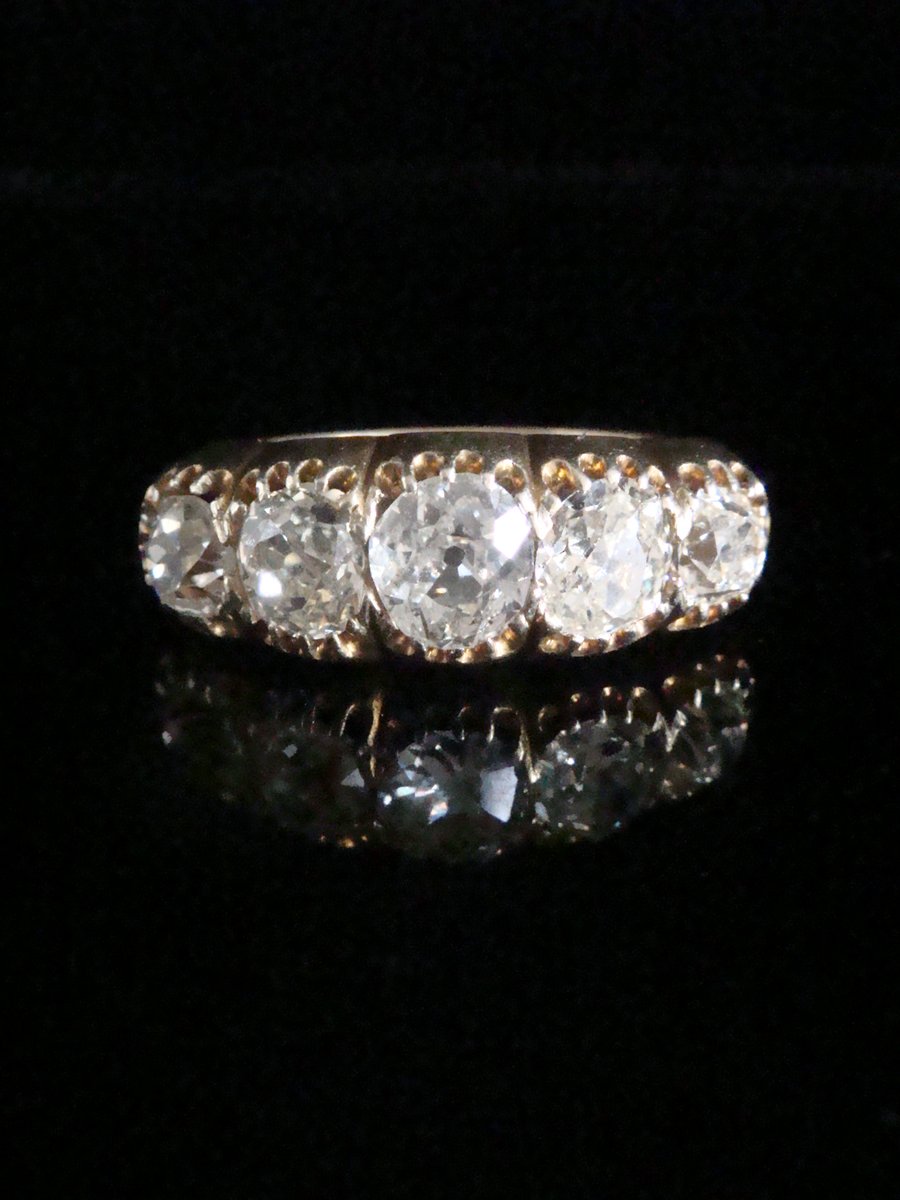 Early Victorian 18ct Yellow Gold Old Cut Diamond 2 60 2 80ct 5 Stone