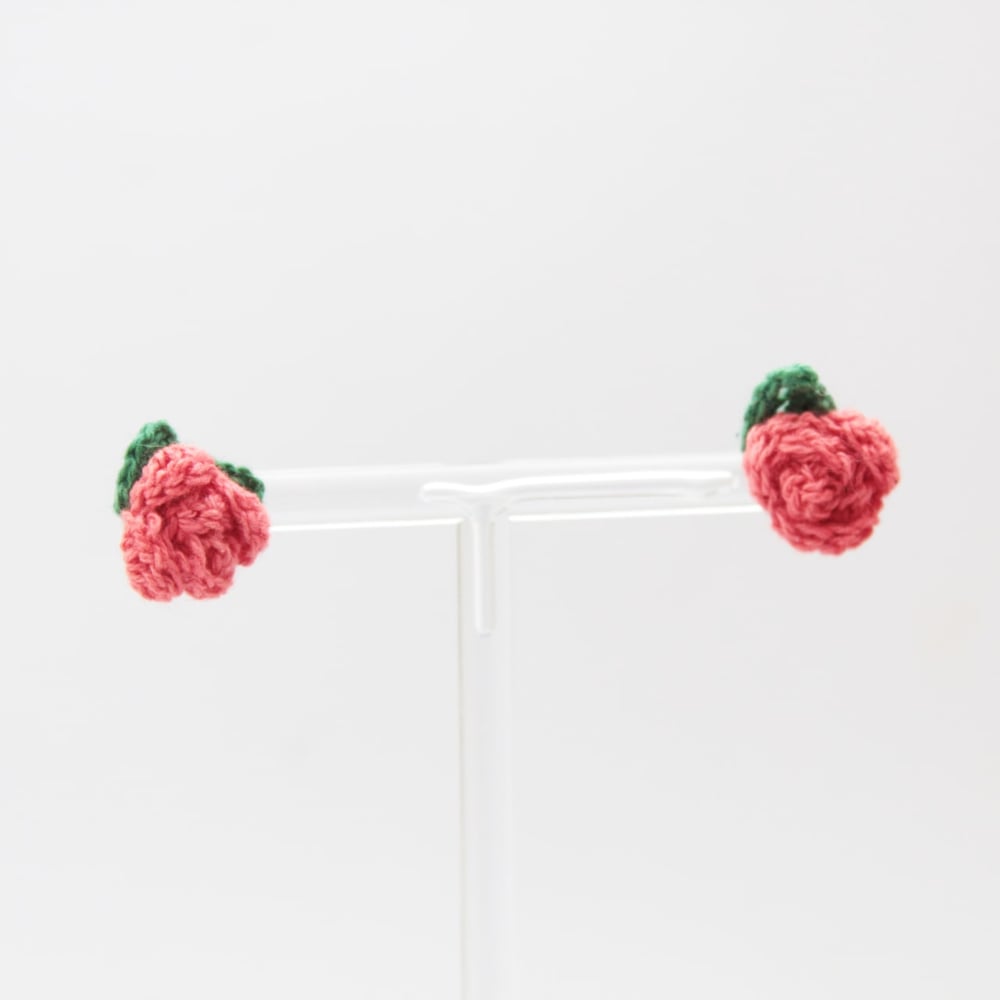 Image of rosa rosae earrings 
